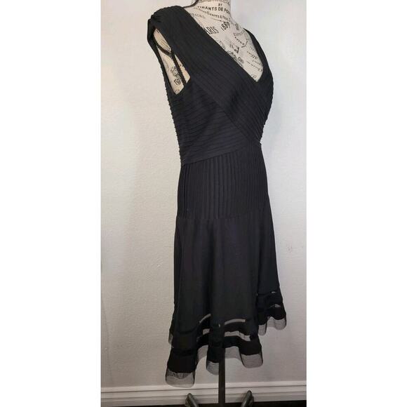 Tadashi Shoji Illusion Dress SZ M Cocktail Flare Midi V Neck Mesh Tulle Black - Picture 4 of 10